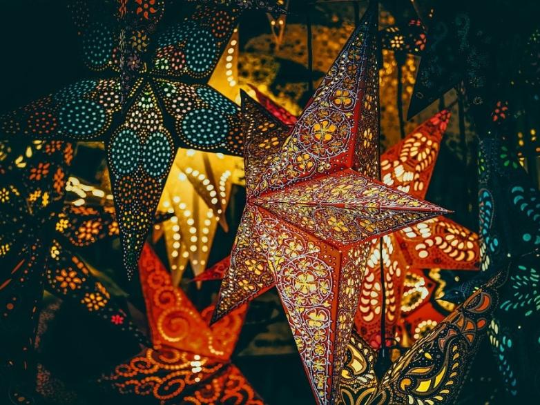 sterne-laternen-beleuchtung-4664313